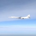 Руският стратегически бомбардировач Ту-160